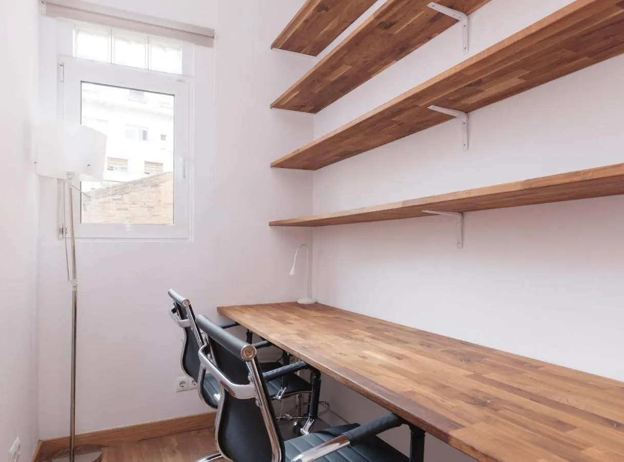 Spacious Doubleroom Apartment At Sants Spanien